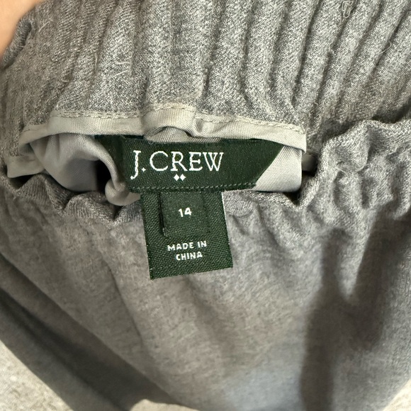 J. Crew size 14 Gray Skirt lined with ruffled waistband and pockets - Picture 5 of 6